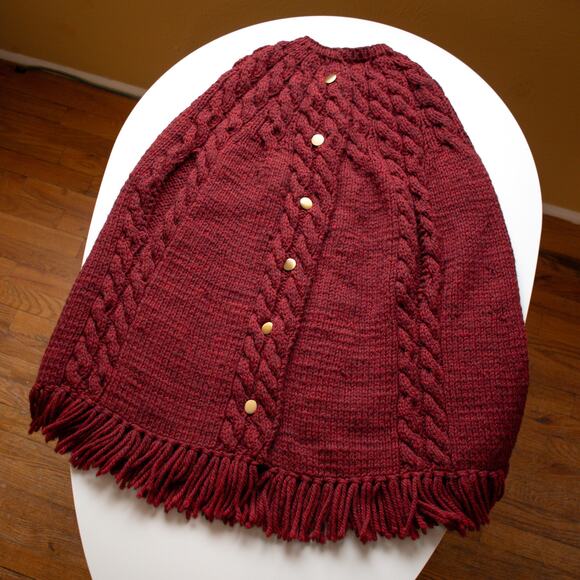 Red Cable knit Woodland Cape Sweater Vest One Size - Picture 1 of 6